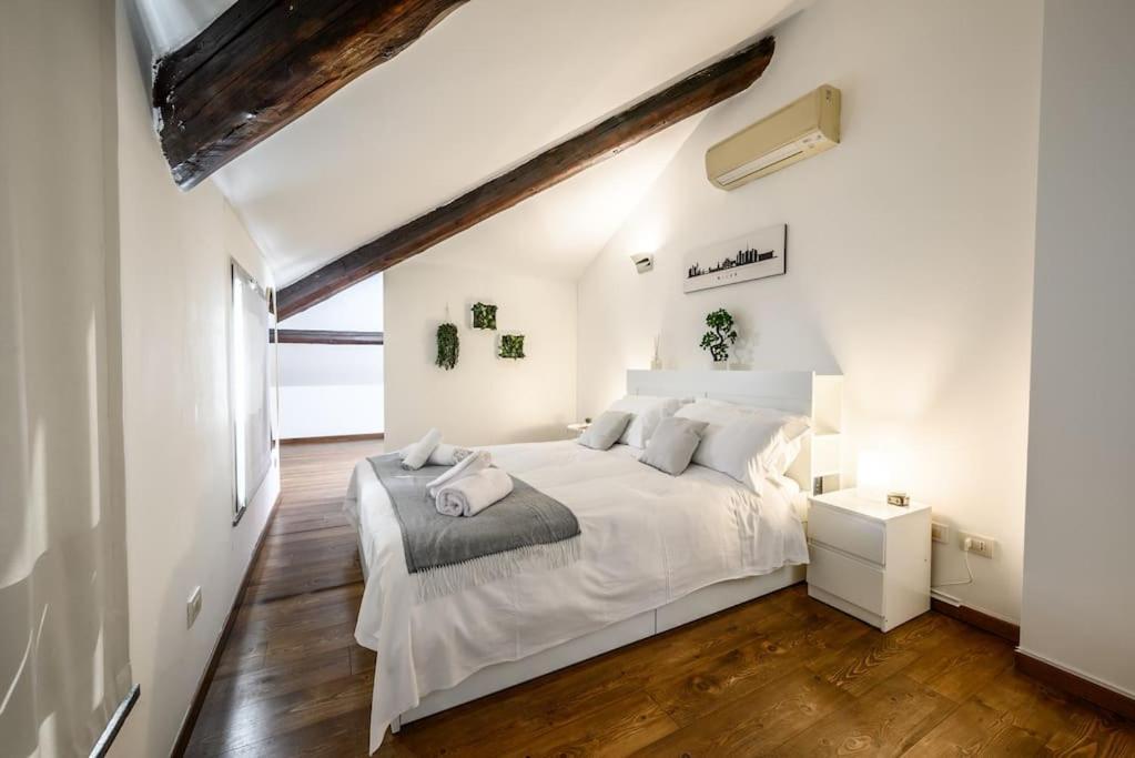 Apartament Buenos Aires' Nest - 10 Minutes From Duomo With Terrace Mediolan Zewnętrze zdjęcie